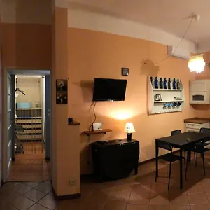 https://beautiful-apartment-70-mq.it-lombardy.com